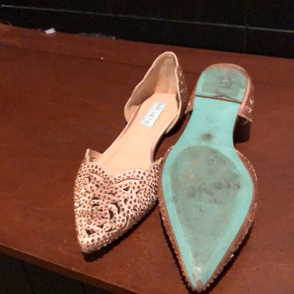 Shoes - Picture 3 of 3